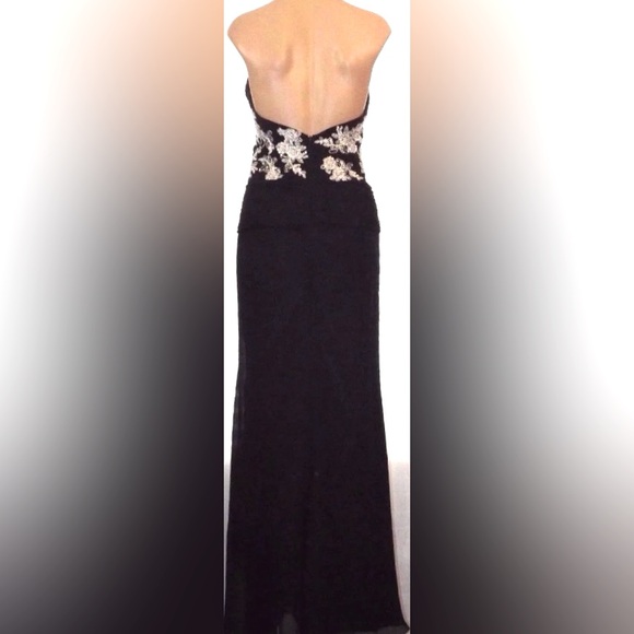 NWT Tiffany Designs Floral Embellished Plunging V-Neck Halter Gown Front Sash B2 - Picture 5 of 12